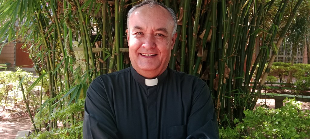Fr. Roberto MG